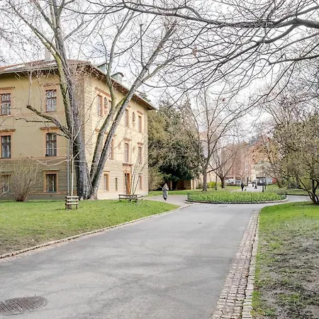 Blueground Rostovska Str Renovated Furnished Prg-19 * Prag